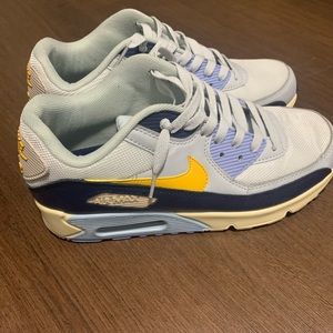 Nike Air Max 90 Essential Royal Tint Sneakers Men’s Size 9.5